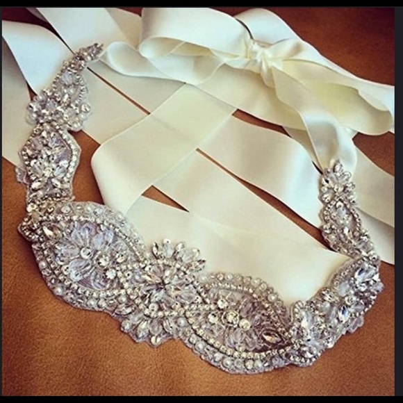 wedding dress - Picture 6 of 8